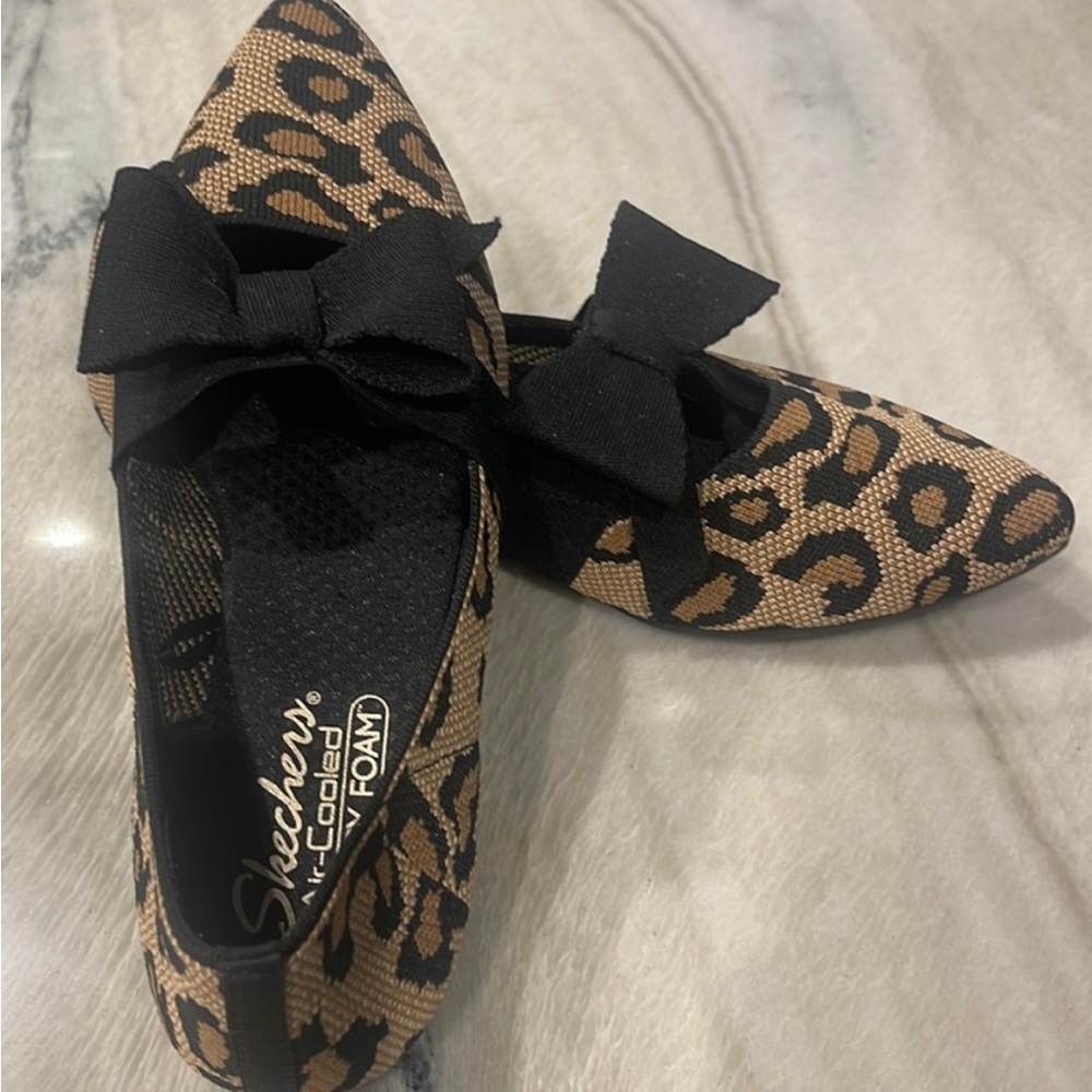 Skechers Cleo Point Washable Knit Bow Flats - Wild Charmer 1/2"H heel